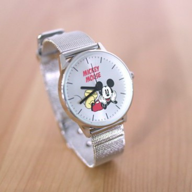 宝島社(タカラジマシャ)のSPRING 11月号特別付録　洒落る！ミッキーシルバー腕時計 レディースのファッション小物(腕時計)の商品写真
