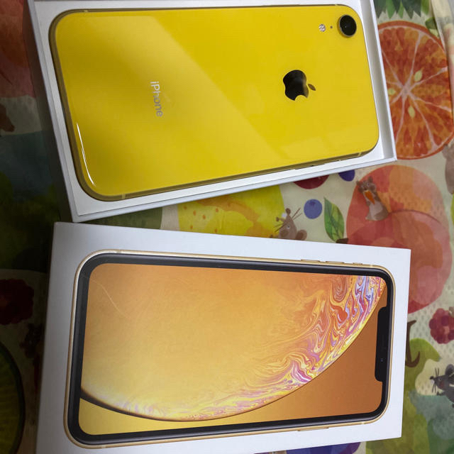 iPhone XR 128GB simフリー　フィルム付きスマートフォン/携帯電話