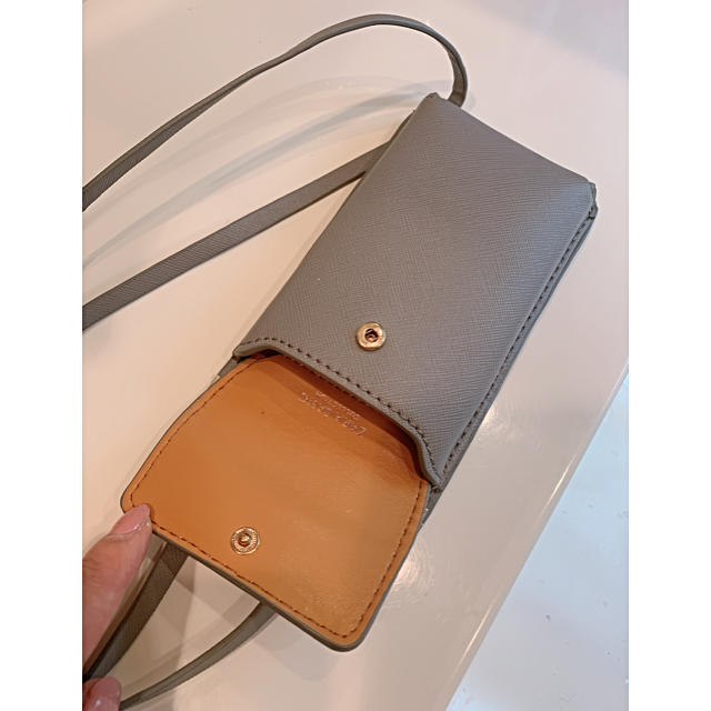 ZARA(ザラ)のZARA ザラ スマホケース スマホ/家電/カメラのスマホアクセサリー(iPhoneケース)の商品写真