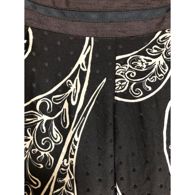 Paul Stuart(ポールスチュアート)のポールスチュアート ペイズリー シルクスカート 茶 サイズ6 三陽商会 レディースのスカート(ひざ丈スカート)の商品写真