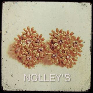 ノーリーズ(NOLLEY'S)のお花モチーフイヤリング(イヤリング)