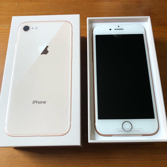 新品未使用　iPhone8 64g ゴールド