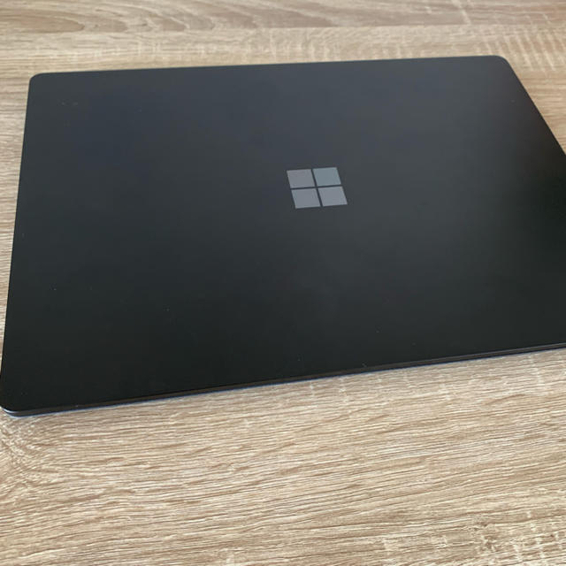 surface laptop2 ブラック