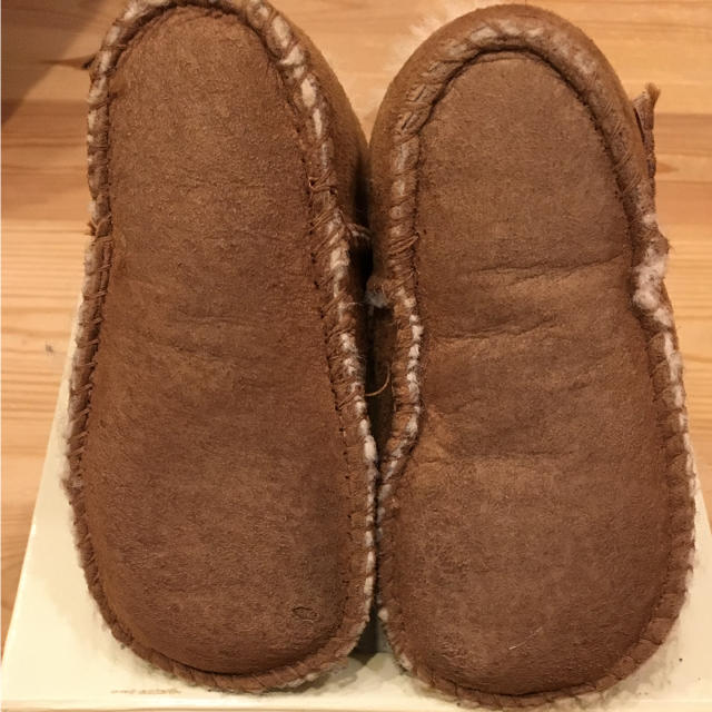 UGG(アグ)のmikanさま専用 キッズ/ベビー/マタニティのベビー靴/シューズ(~14cm)(ブーツ)の商品写真