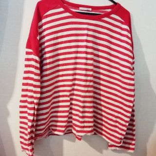 ザラ(ZARA)のボーダーオーバーサイズTシャツ　長袖　赤　ZARA　Mサイズ(Tシャツ(長袖/七分))