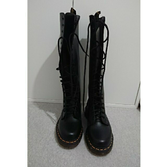 Dr.martens 20ホール