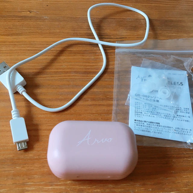 【クオリティトラストジャパン】arvoシリーズ防水ワイヤレスイヤホン スマホ/家電/カメラのオーディオ機器(ヘッドフォン/イヤフォン)の商品写真