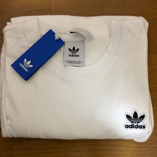 adidas(アディダス)のアディダスオリジナルス ロンT メンズのトップス(Tシャツ/カットソー(七分/長袖))の商品写真