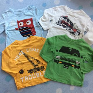 ギャップ(GAP)のGAP長袖Tシャツ 男の子 車 4枚セット サイズ80(Ｔシャツ)