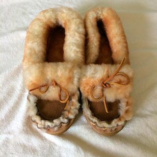 ミネトンカ(Minnetonka)の新品未使用 ミネトンカ ボアパンプス(ハイヒール/パンプス)