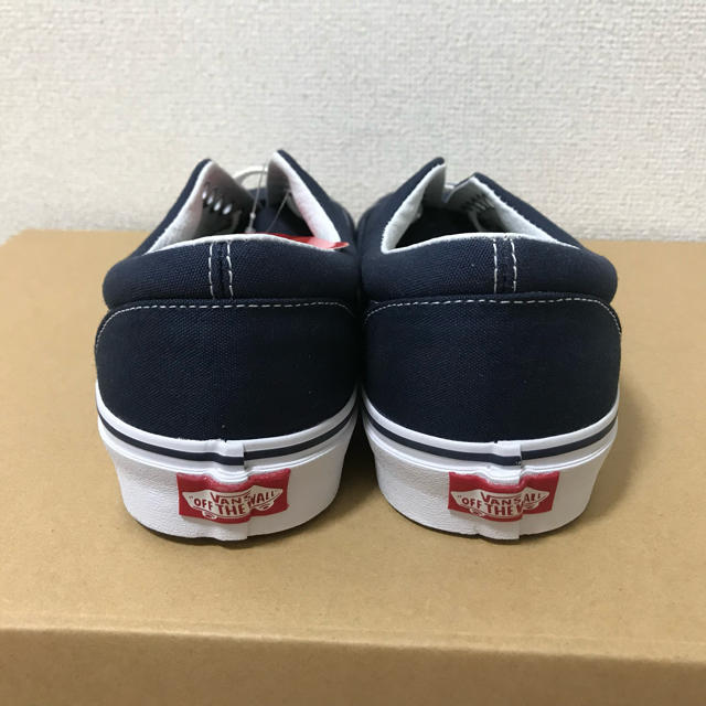 VANS(ヴァンズ)のVANS スニーカー オーセンティック　ネイビー　721356 未使用品 メンズの靴/シューズ(スニーカー)の商品写真