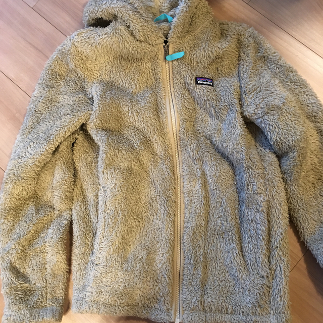 patagonia(パタゴニア)のパタゴニア フリース ベージュ レディースのジャケット/アウター(ブルゾン)の商品写真