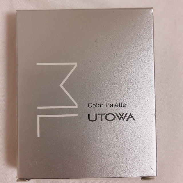 shu uemura(シュウウエムラ)のML UTOWA カラーパレット 新品 コスメ/美容のベースメイク/化粧品(アイシャドウ)の商品写真