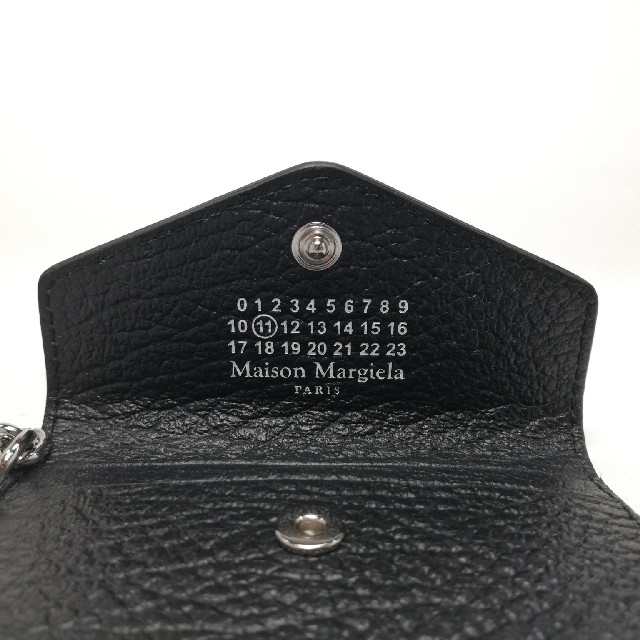 Maison Martin Margiela(マルタンマルジェラ)のLEATHER KEYRING WALLET IN BLACK  レディースのファッション小物(キーホルダー)の商品写真