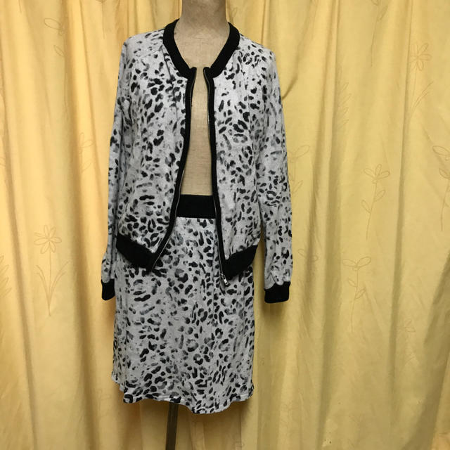 COMME CA ISM(コムサイズム)のジャケット スーツ レディースのフォーマル/ドレス(スーツ)の商品写真