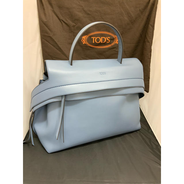 TOD'S(トッズ)のTOD‘S☆トッズ☆WAVEバック☆大サイズ☆早い物勝ち！！ レディースのバッグ(ハンドバッグ)の商品写真