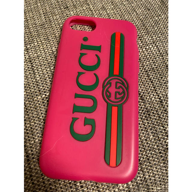 Gucci - GUCCI グッチ iPhone8ケース シリコンの通販