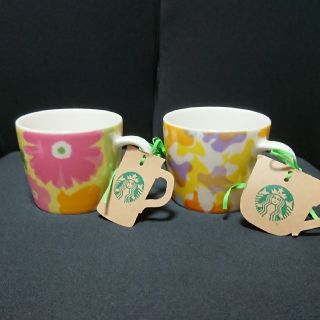 スターバックスコーヒー(Starbucks Coffee)のスターバックス☆2012限定マグ2個(グラス/カップ)