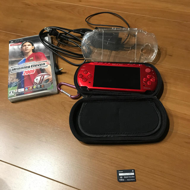 PlayStation Portable(プレイステーションポータブル)のPSP 3000本体 エンタメ/ホビーのゲームソフト/ゲーム機本体(家庭用ゲーム機本体)の商品写真