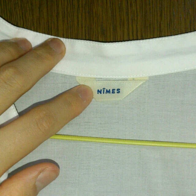 NIMES(ニーム)のNIMESコットンシャツ(訳あり) レディースのトップス(シャツ/ブラウス(長袖/七分))の商品写真