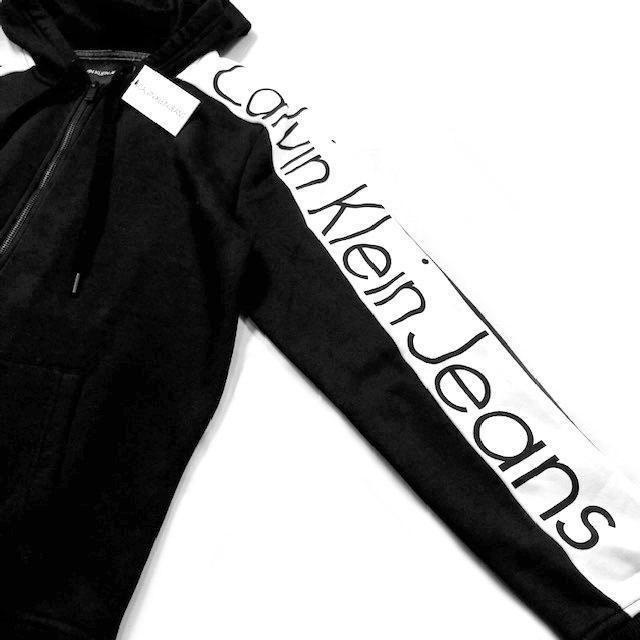 Calvin Klein(カルバンクライン)のカルバンクライン 袖ロゴ ビッグロゴ フルジップパーカー(XL)黒 181214 メンズのトップス(パーカー)の商品写真