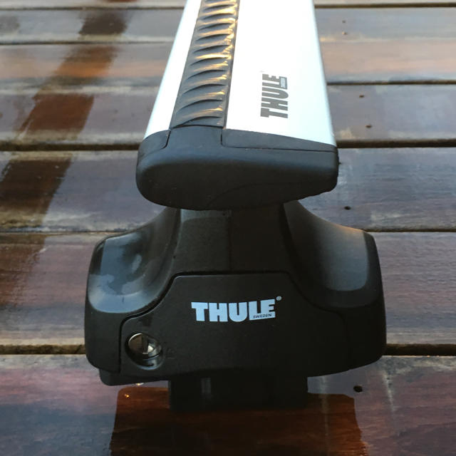 THULE(スーリー)のTHULE スーリー トヨタ プリウスα用  ルーフキャリア取付3点セット 自動車/バイクの自動車(車外アクセサリ)の商品写真