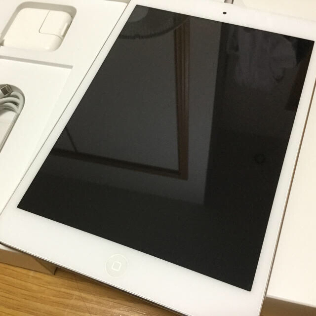 iPadmini2   32GB  Wi-Fiモデル(イアーポッズなし)