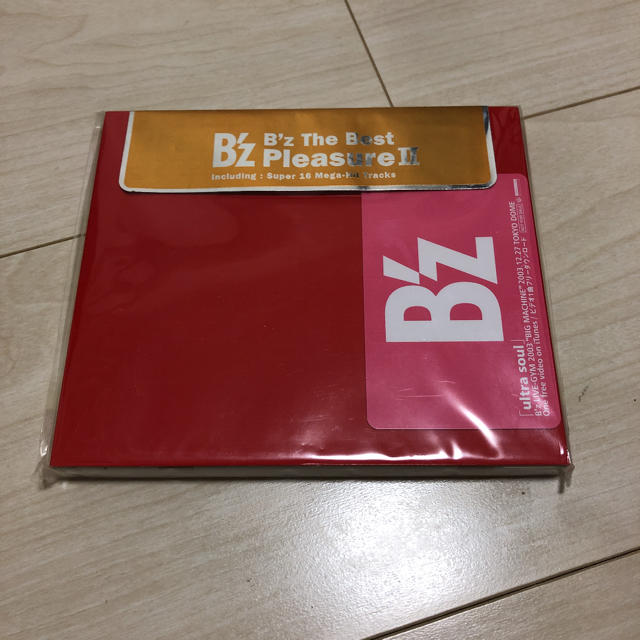 B'z The Best “Pleasure 2” エンタメ/ホビーのCD(ポップス/ロック(邦楽))の商品写真