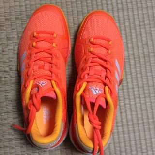 アディダス(adidas)のアディダス テニスシューズ 25.5 barricade オレンジ 19440円(シューズ)