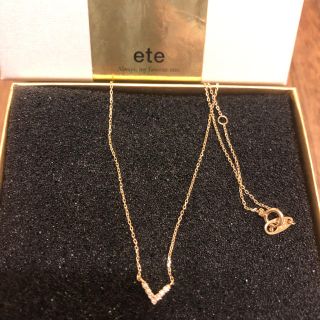 ete - エテ ete K10 YG レイヤー Vライン ダイヤモンド ネックレス の ...