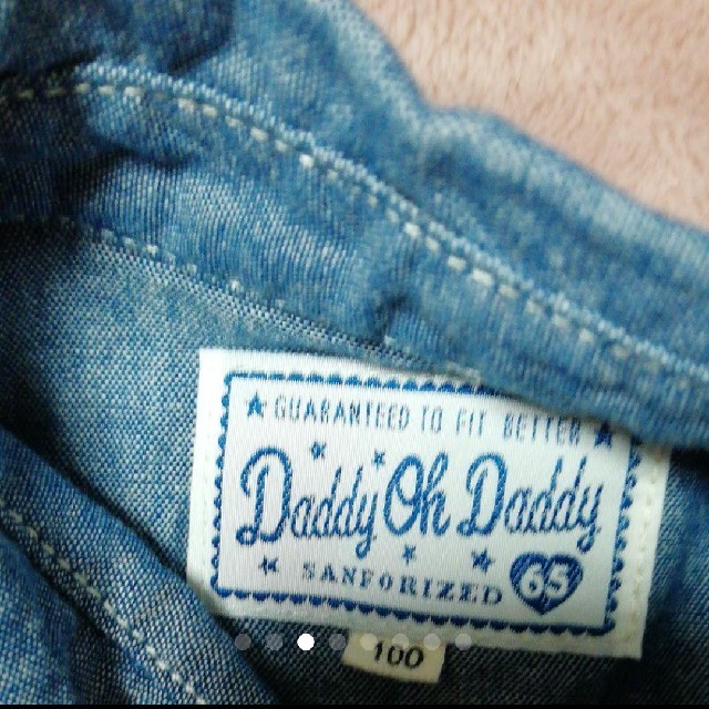 daddy oh daddy(ダディオーダディー)のデニムワンピース 　100 daddyohdaddy キッズ/ベビー/マタニティのキッズ服女の子用(90cm~)(ワンピース)の商品写真