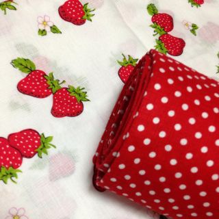 いちご柄浴衣♪帯付き♪(浴衣)