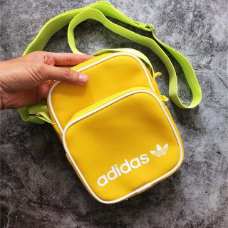 アディダス(adidas)のadidas ショルダーバッグ アディダスオリジナルス(ショルダーバッグ)