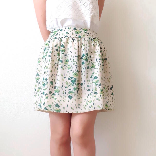 PROPORTION BODY DRESSING(プロポーションボディドレッシング)のプロポ  グリーンスカート レディースのスカート(ミニスカート)の商品写真