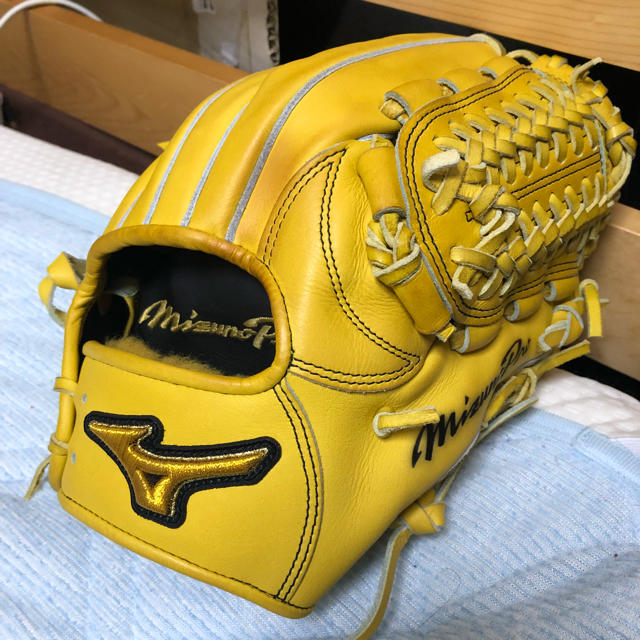 MIZUNO(ミズノ)のミズノプロ 硬式グローブ 内野手用 スポーツ/アウトドアの野球(グローブ)の商品写真