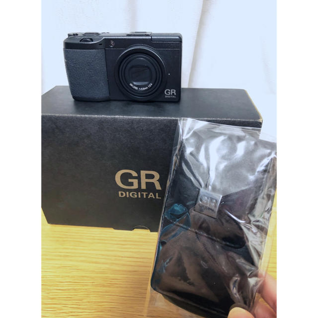 RICOH(リコー)のRICOH GR DIGITAL II 【中古】 スマホ/家電/カメラのカメラ(コンパクトデジタルカメラ)の商品写真