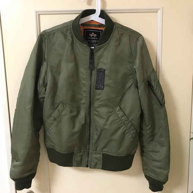 ALPHA INDUSTRIES(アルファインダストリーズ)のALPHA MA-1 レディース M レディースのジャケット/アウター(ブルゾン)の商品写真