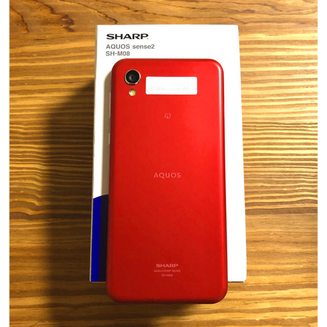 AQUOS(アクオス)の【新品】SHARP Sense2 SH-M08 カーディナルレッド スマホ/家電/カメラのスマートフォン/携帯電話(スマートフォン本体)の商品写真