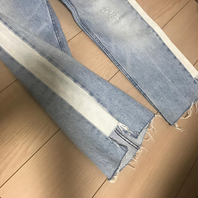 ZARA(ザラ)のザラ デニム 34 レディースのパンツ(デニム/ジーンズ)の商品写真