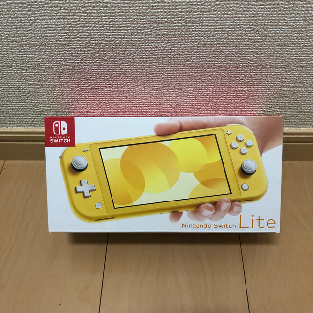 Nintendo Switch(ニンテンドースイッチ)の任天堂 Switch Lite エンタメ/ホビーのゲームソフト/ゲーム機本体(家庭用ゲーム機本体)の商品写真