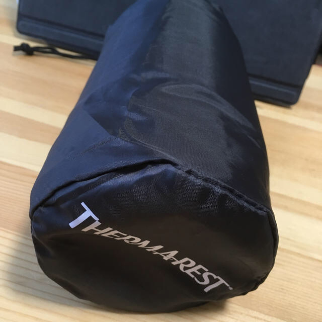 THERMAREST(サーマレスト)のサーマレスト ネオエアーXライト 女性用 スポーツ/アウトドアのアウトドア(寝袋/寝具)の商品写真