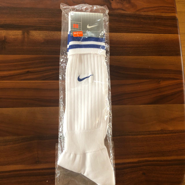 NIKE(ナイキ)のちい様専用　ナイキ サッカー ソックス ストッキング 25-27 新品 スポーツ/アウトドアのサッカー/フットサル(その他)の商品写真