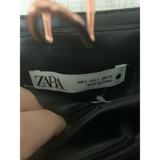 ZARA(ザラ)のZARA フェイクレザースカート レディースのスカート(ロングスカート)の商品写真