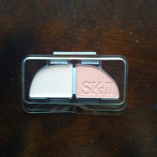 エスケーツー(SK-II)の新品未使用SK∥クリアビューティブラシャ－21(チーク)