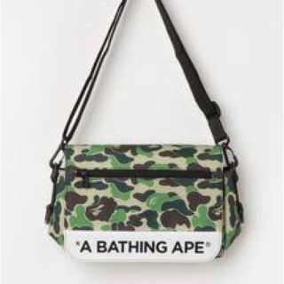 A BATHING APE メッセンジャーバッグ