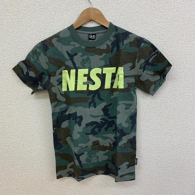 NESTA BRAND(ネスタブランド)の◆新品未使用◆NESTA BRAND Tシャツ「NESTA」迷彩柄 XSサイズ メンズのトップス(Tシャツ/カットソー(半袖/袖なし))の商品写真