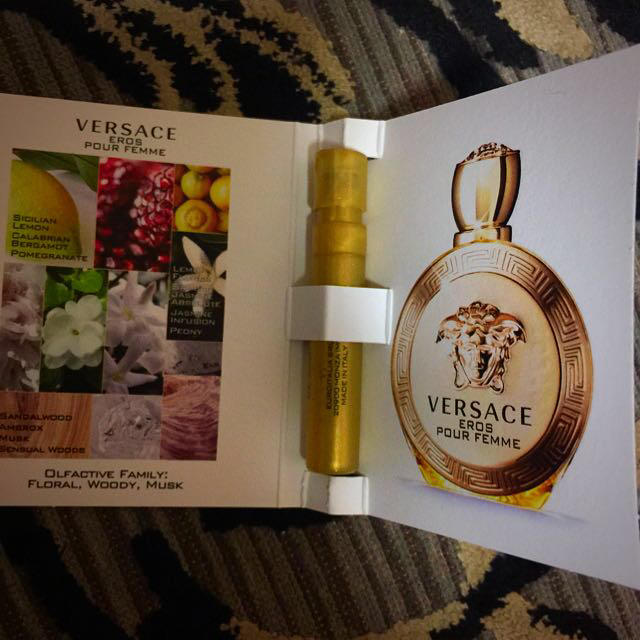 VERSACE(ヴェルサーチ)のVERSACE 香水 サンプル コスメ/美容の香水(香水(女性用))の商品写真