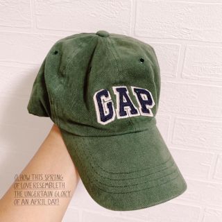 ギャップキッズ(GAP Kids)の【GAP】子供服 コーデュロイ キャップ Mサイズ 小学生 美品(帽子)