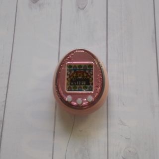 バンダイ(BANDAI)のたまごっち ピンク(携帯用ゲーム機本体)