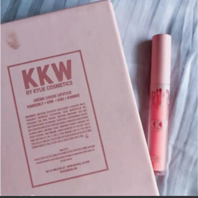 Kylie Cosmetics(カイリーコスメティックス)のkkw・KIM lipstick コラボ第1弾 コスメ/美容のベースメイク/化粧品(口紅)の商品写真